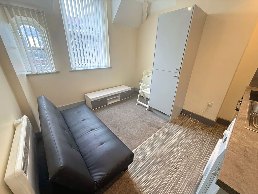 Property photo 1 of 4 Open Plan Living And Kitchen Area