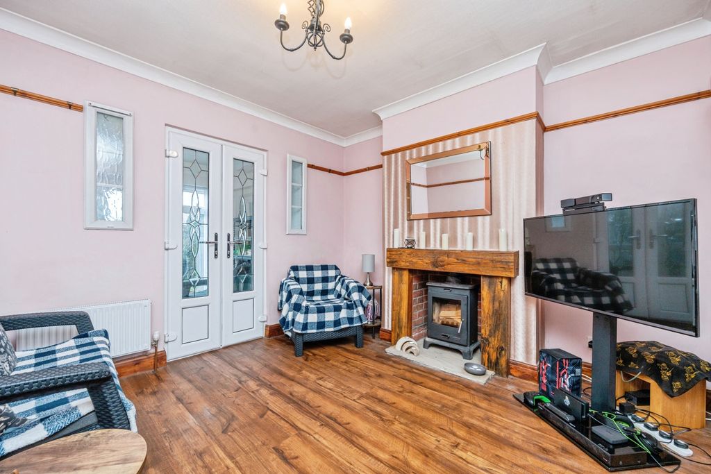 Property photo 2 of 15