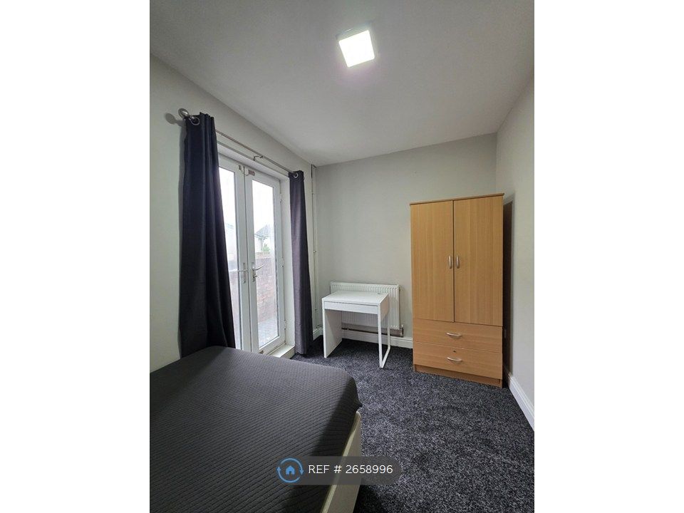 Additional image 8 of 8 bed detached house to rentPen-Y-Wain Road, Cardiff CF24