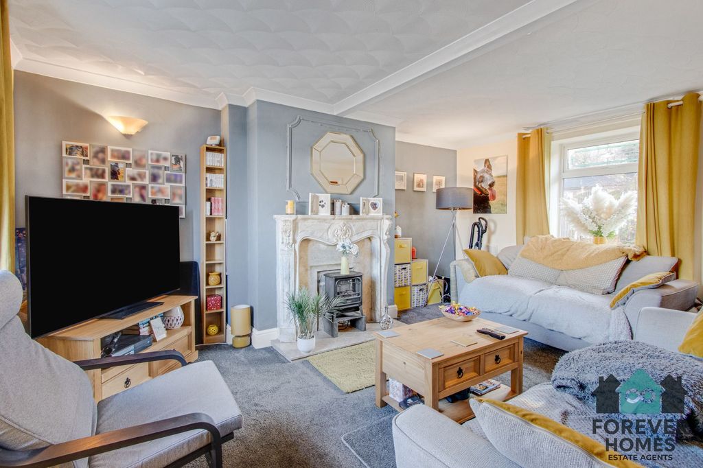 Property photo 3 of 22