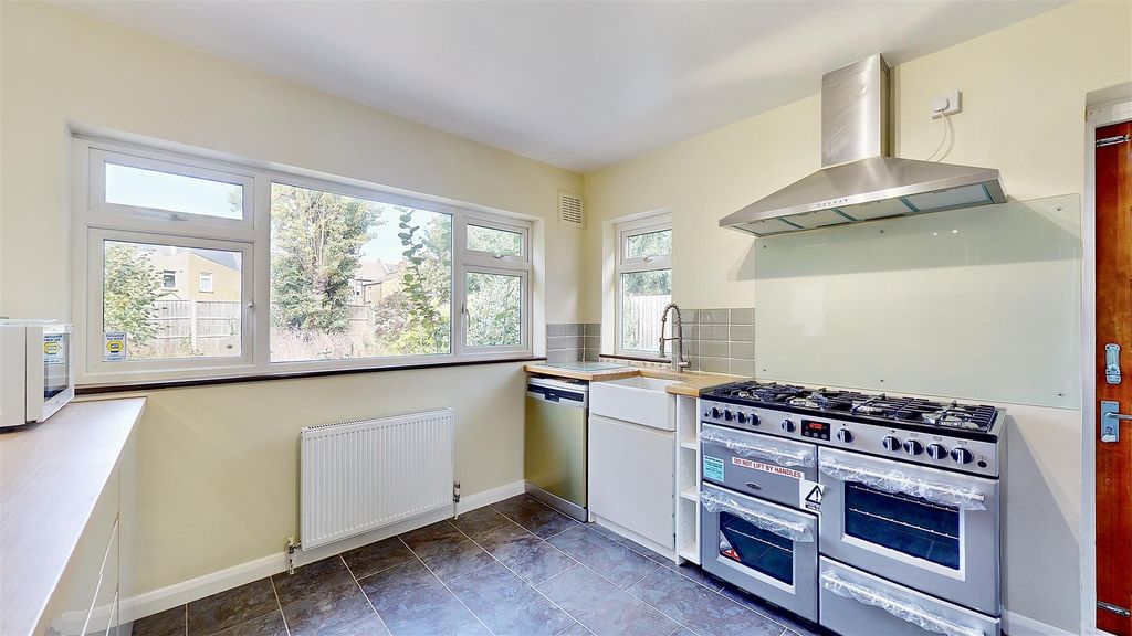 Property photo 2 of 13 P10.Jpg