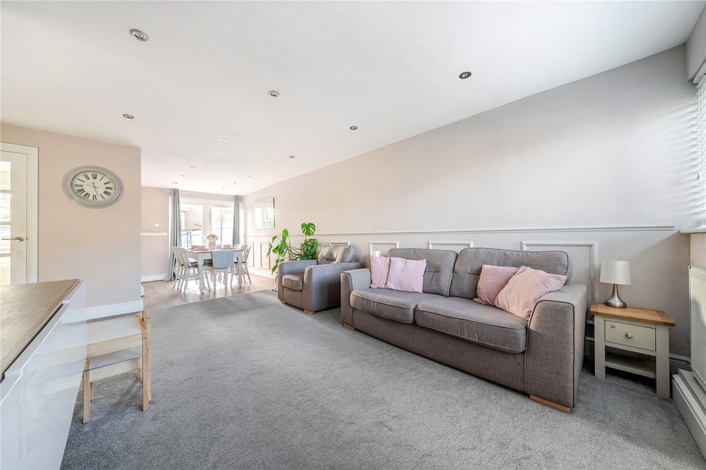 Property photo 2 of 18 Picture 2