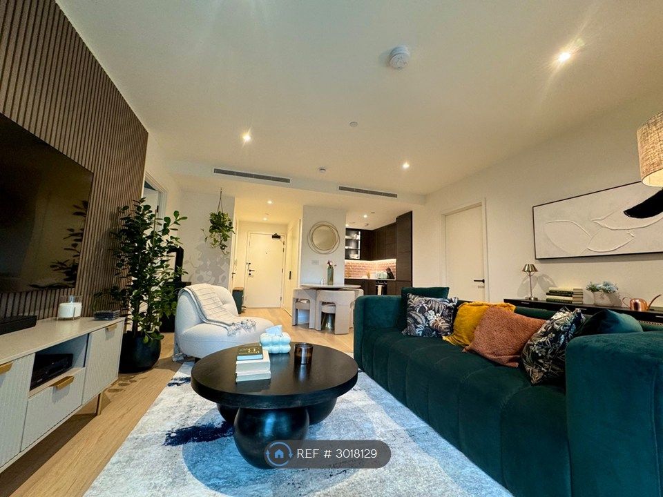 Property photo 1 of 14 Living Area
