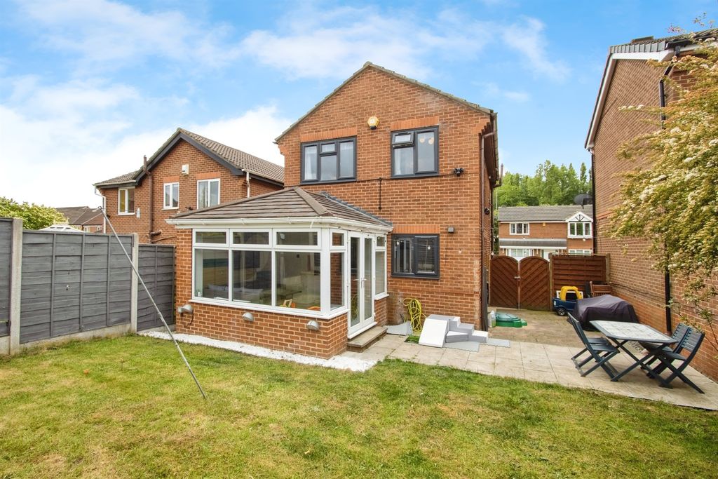 Property photo 2 of 16