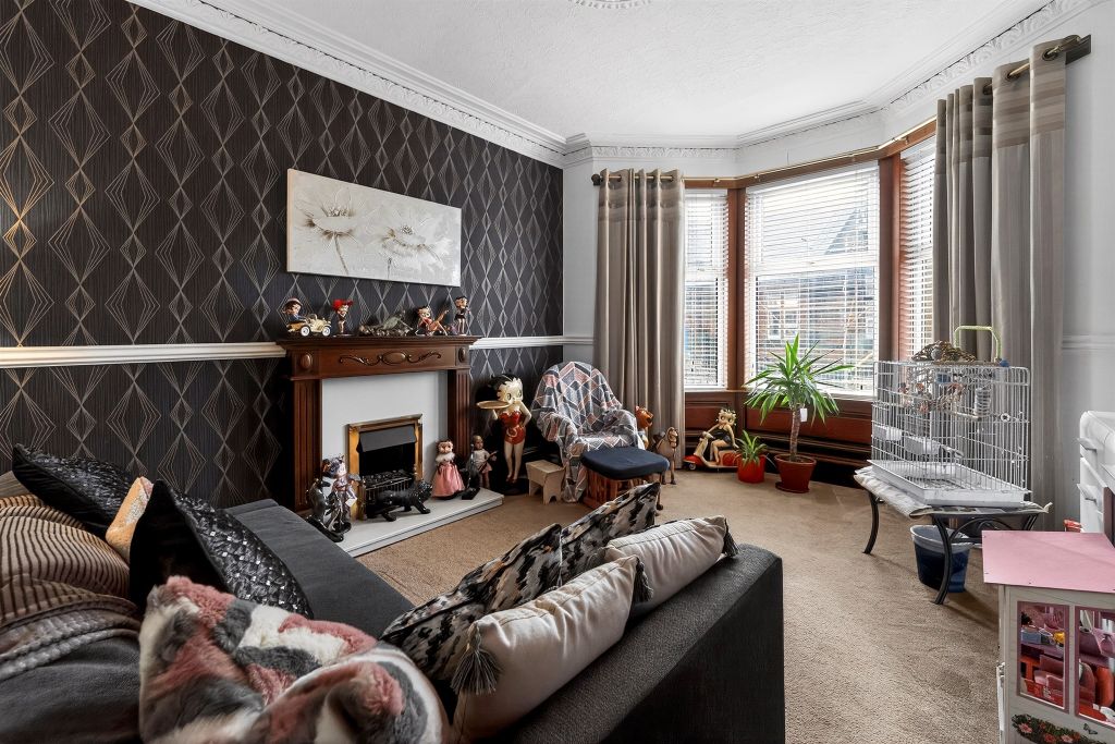 Property photo 3 of 19