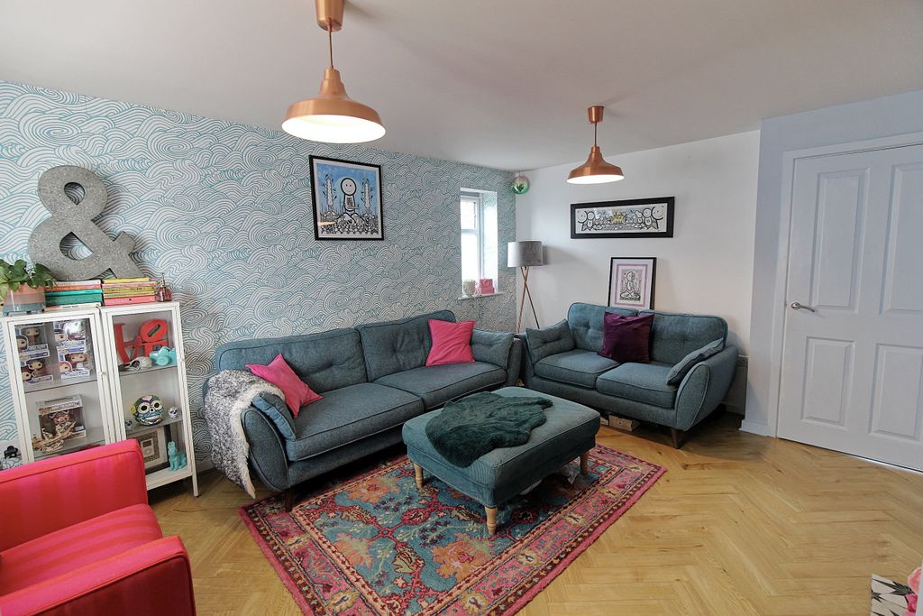 Property photo 3 of 19 Img_8486_Dxo