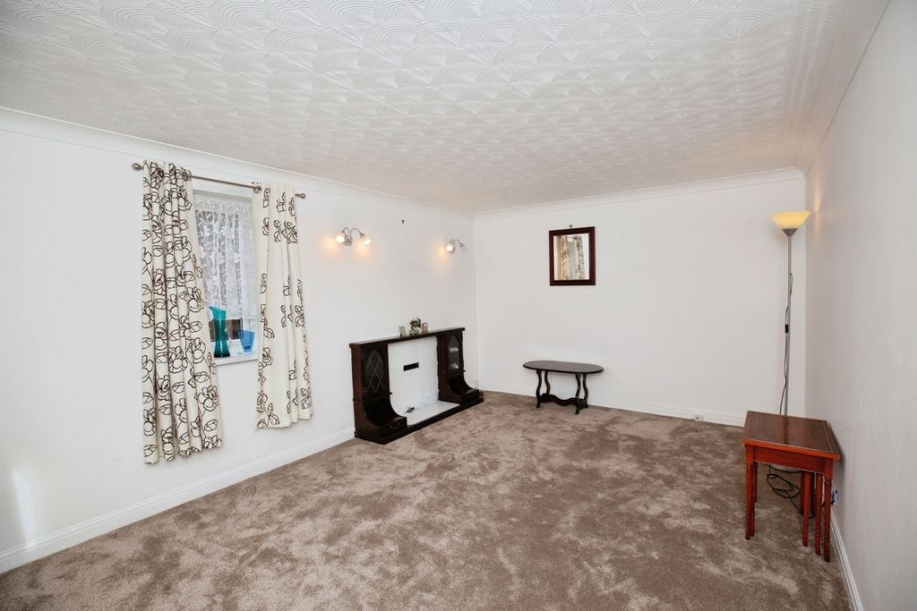 Property photo 2 of 21 Pbox-Img.Jpg