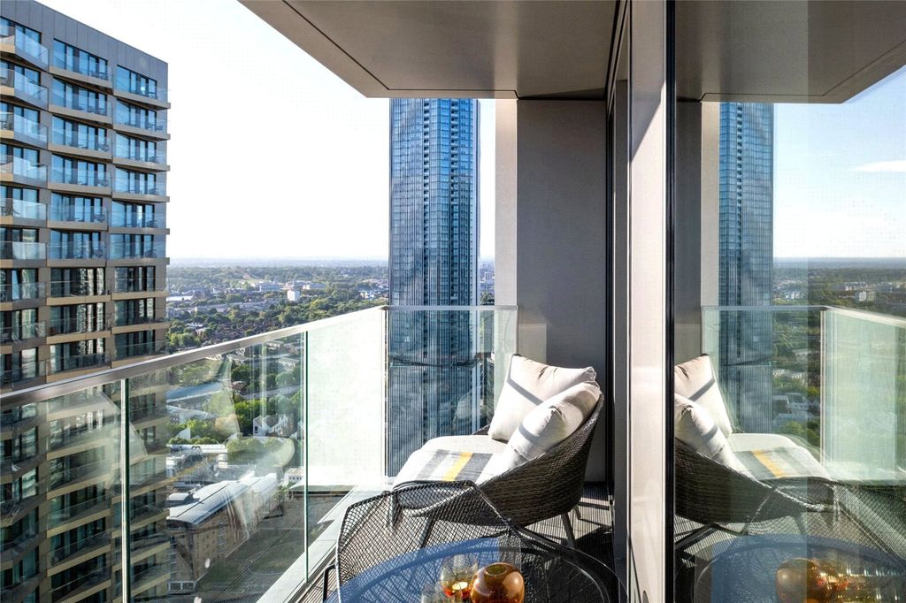 Property photo 3 of 8 Picture No. 11