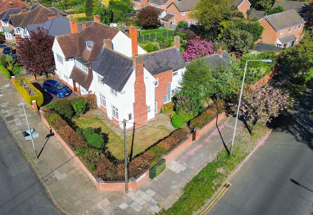 Property photo 1 of 38
