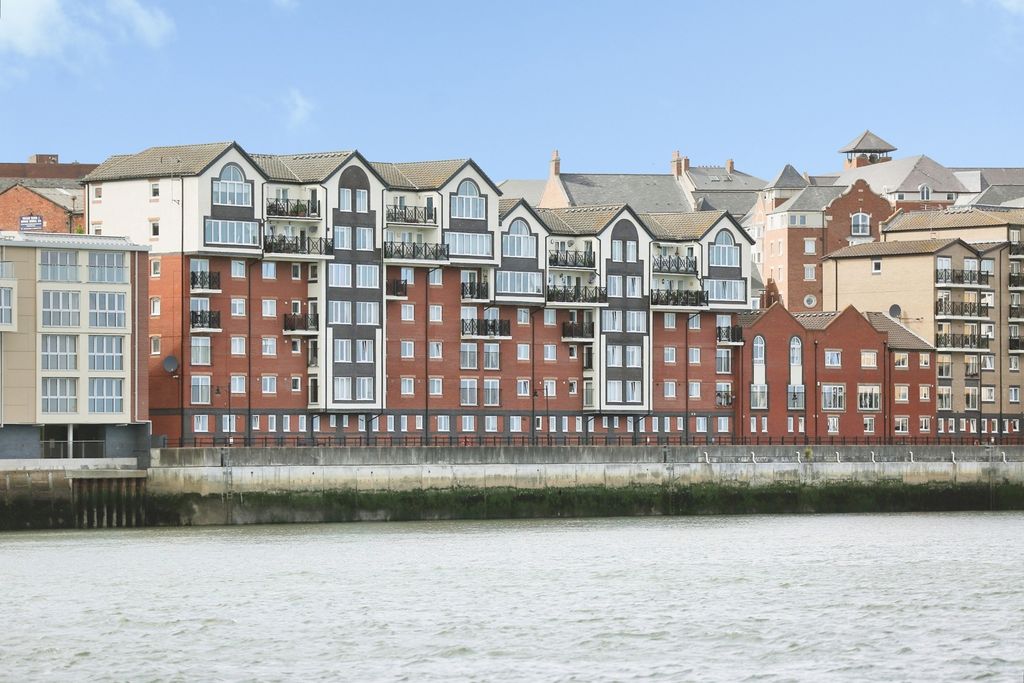 Property photo 1 of 10 Pbox-Img.Jpg