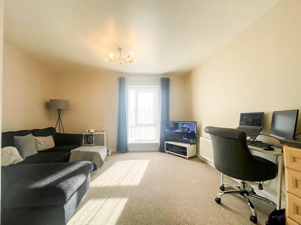 Property photo 2 of 6