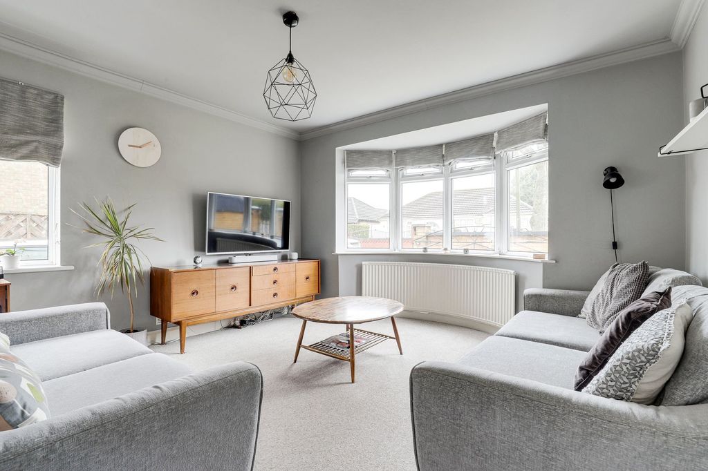 Property photo 2 of 36