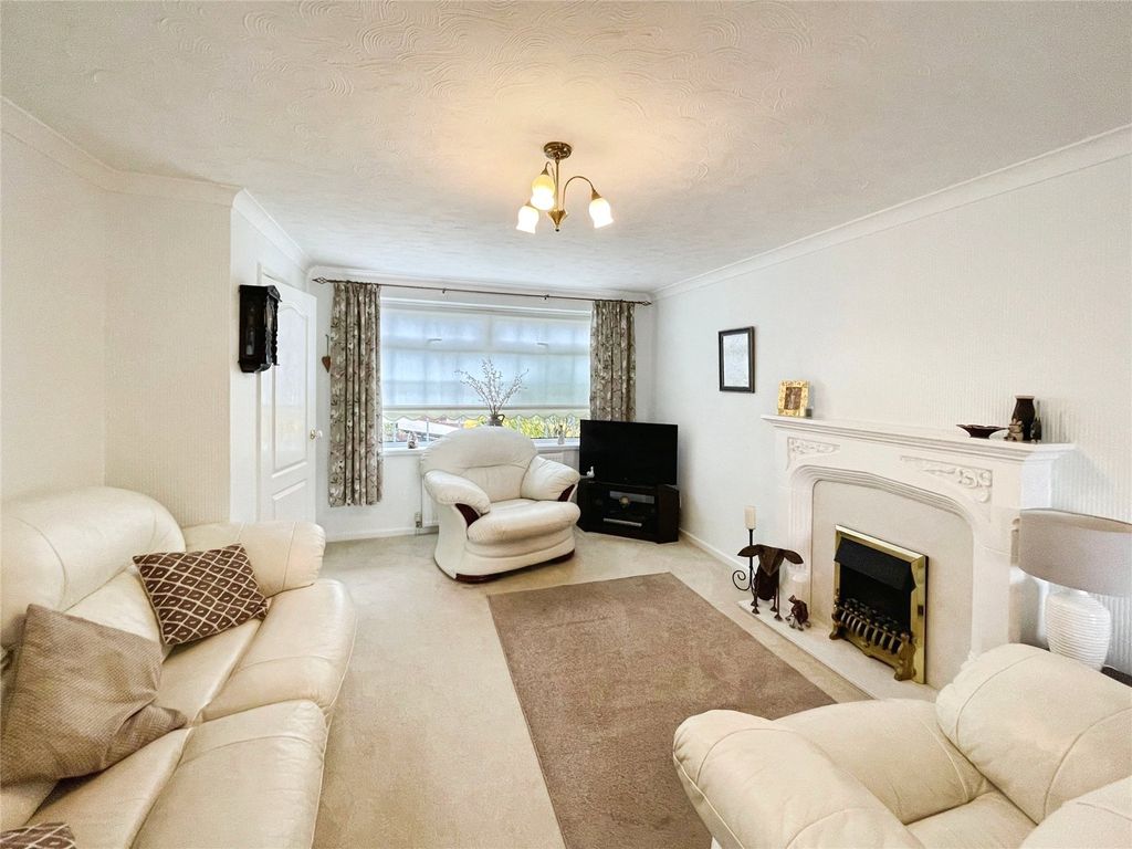 Property photo 3 of 19 Picture No. 06