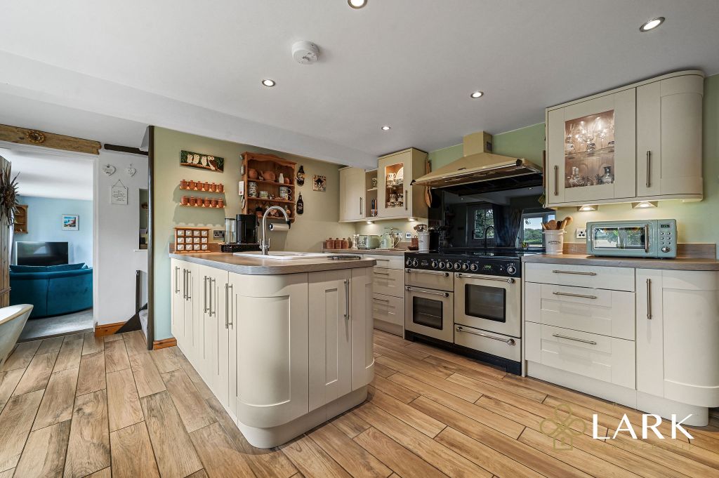 Property photo 3 of 28 Pt-Lark-1Keltoncottages-19