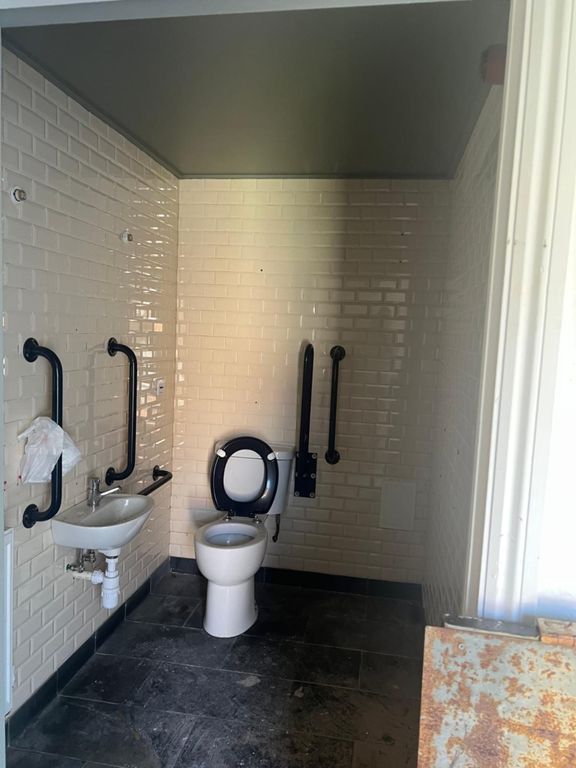 Property photo 3 of 4