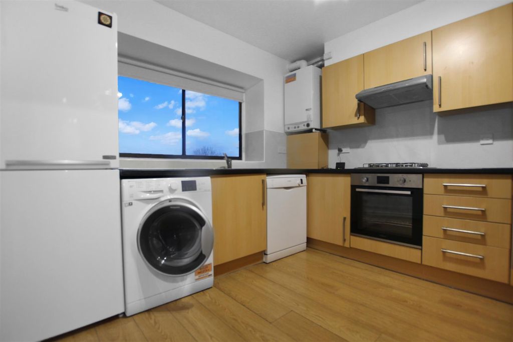 Property photo 3 of 10 Img_4422.Jpg