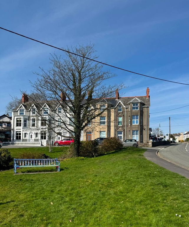 Additional image 13 of 3 bed flat to rentBron Trefor, Y Maes, Criccieth LL52