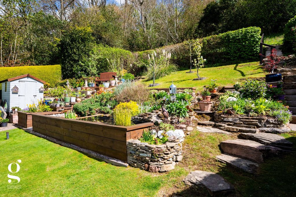 Property photo 3 of 52