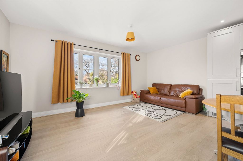 Property photo 3 of 12 Picture No. 12