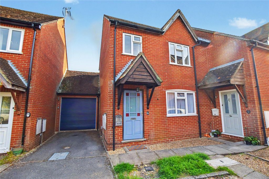 Property photo 1 of 10 External