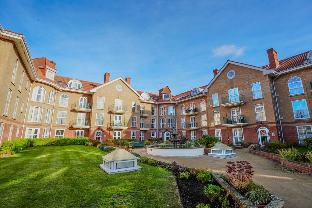 Property photo 1 of 26