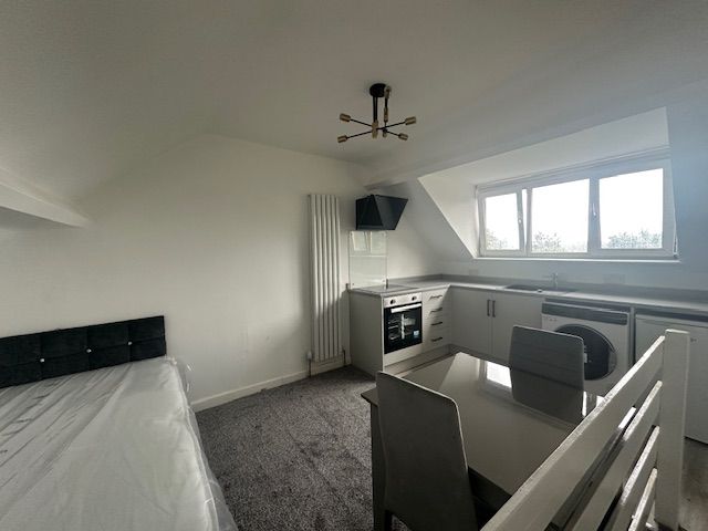 Property photo 1 of 13 Image