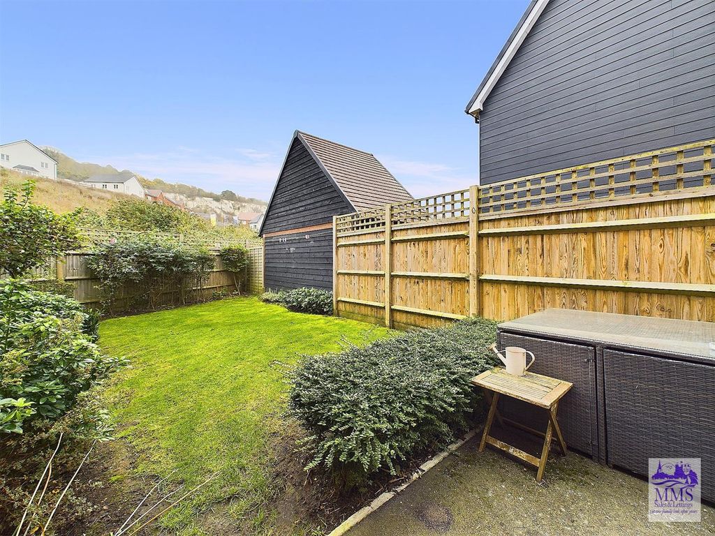 Property photo 2 of 8 Cam02633G0-Pr0213-Still009.Jpg