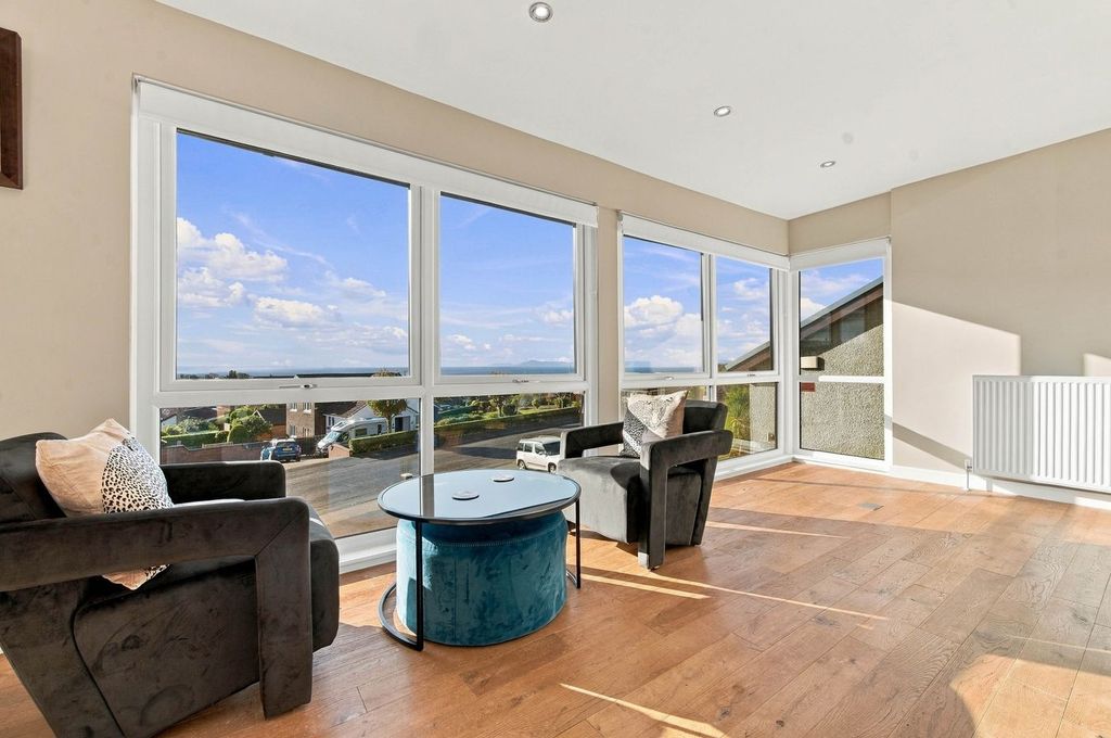 Property photo 2 of 51