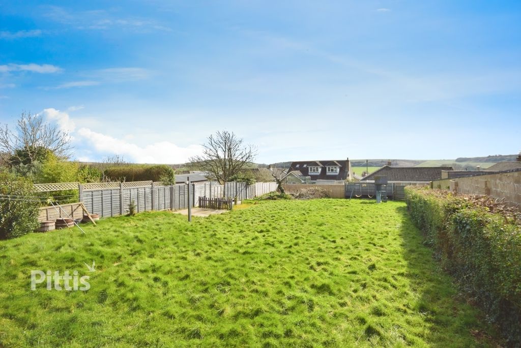 Property photo 3 of 14