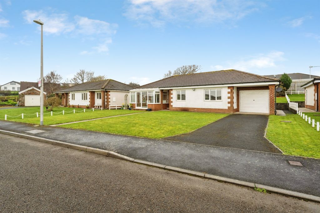 Property photo 2 of 19