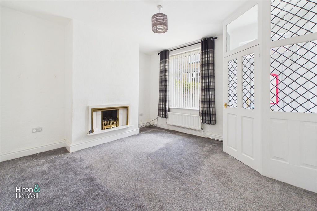 Property photo 2 of 10 East Parade