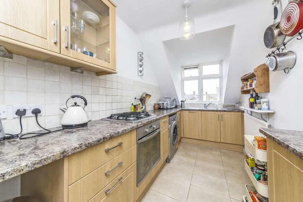 Property photo 3 of 5