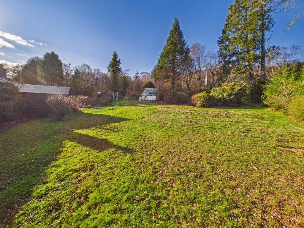Property photo 3 of 32