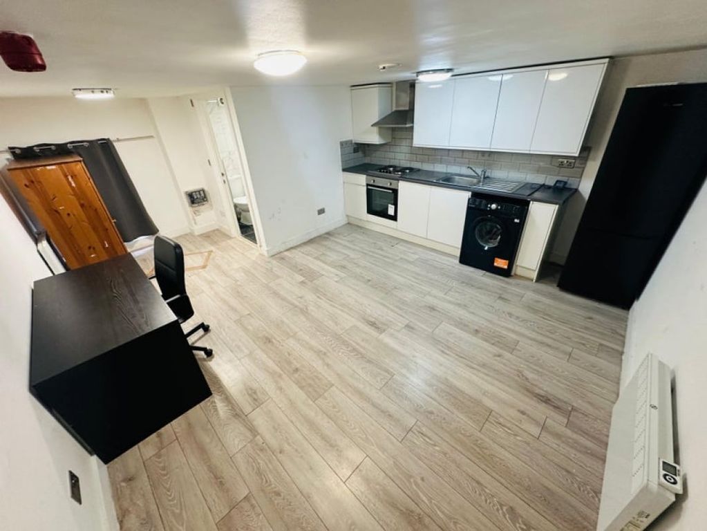 Property photo 3 of 5