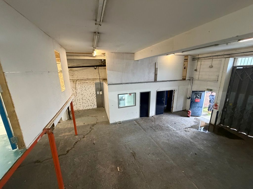 Property photo 3 of 14 Photo 7