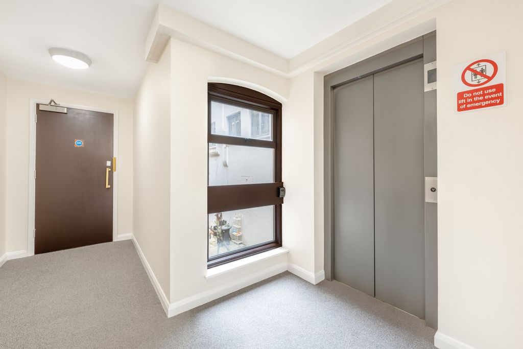 Property photo 3 of 10 11