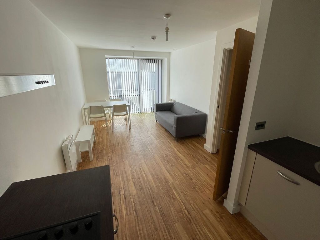 Property photo 3 of 7 Photo 10