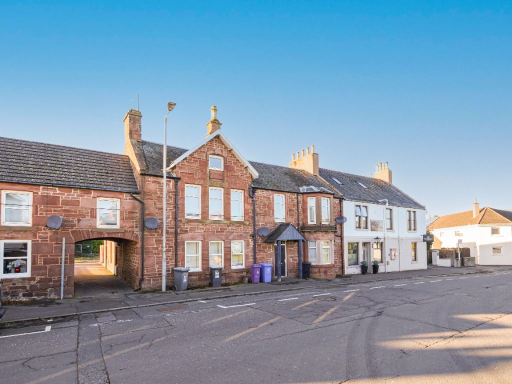 Property photo 1 of 12