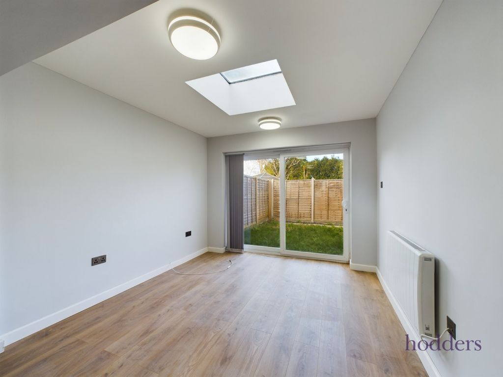 Property photo 3 of 18 Picture No. 09