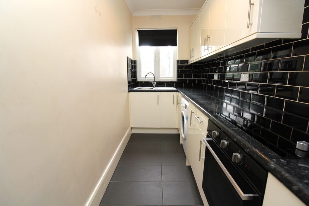 Property photo 2 of 6 Kitchen View 1