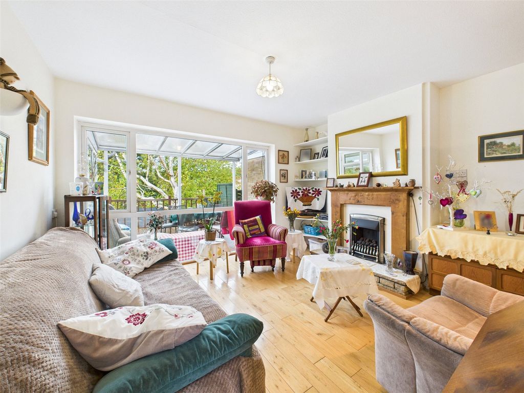 Property photo 3 of 19 Picture No. 46