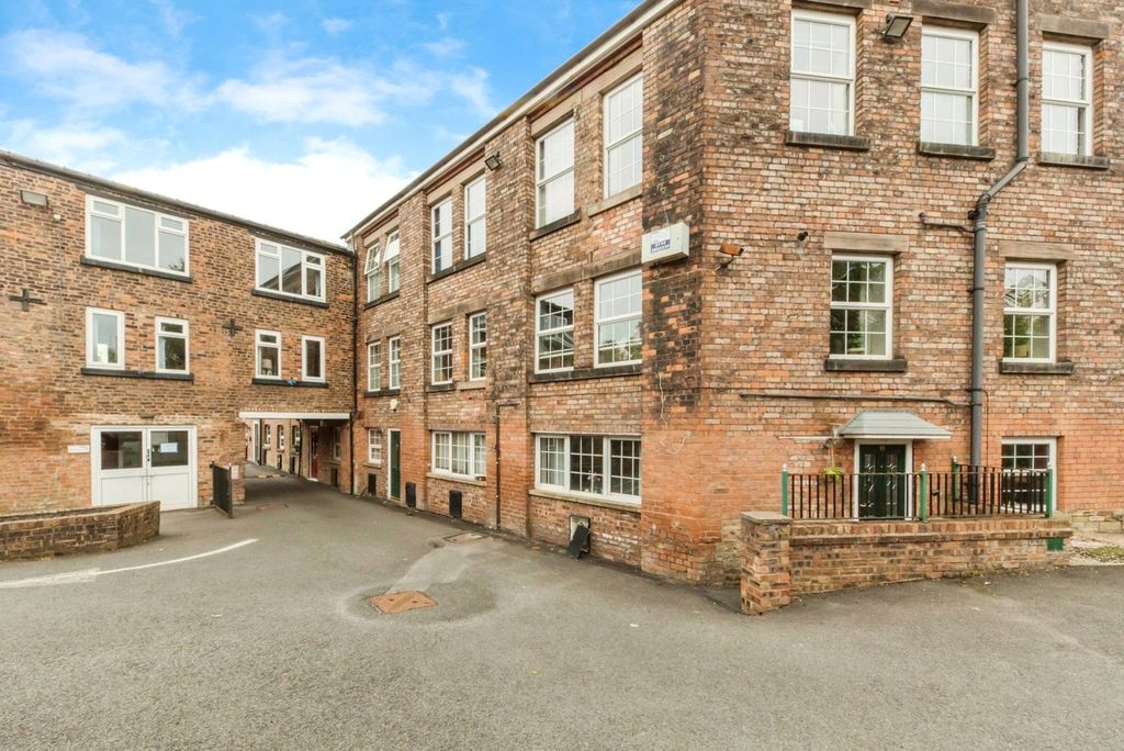 Property photo 2 of 17 Picture No. 03