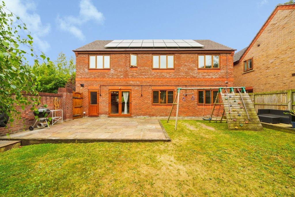Property photo 2 of 23 Pbox-Img.Jpg
