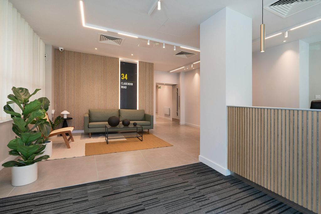 Property photo 2 of 19 Reception