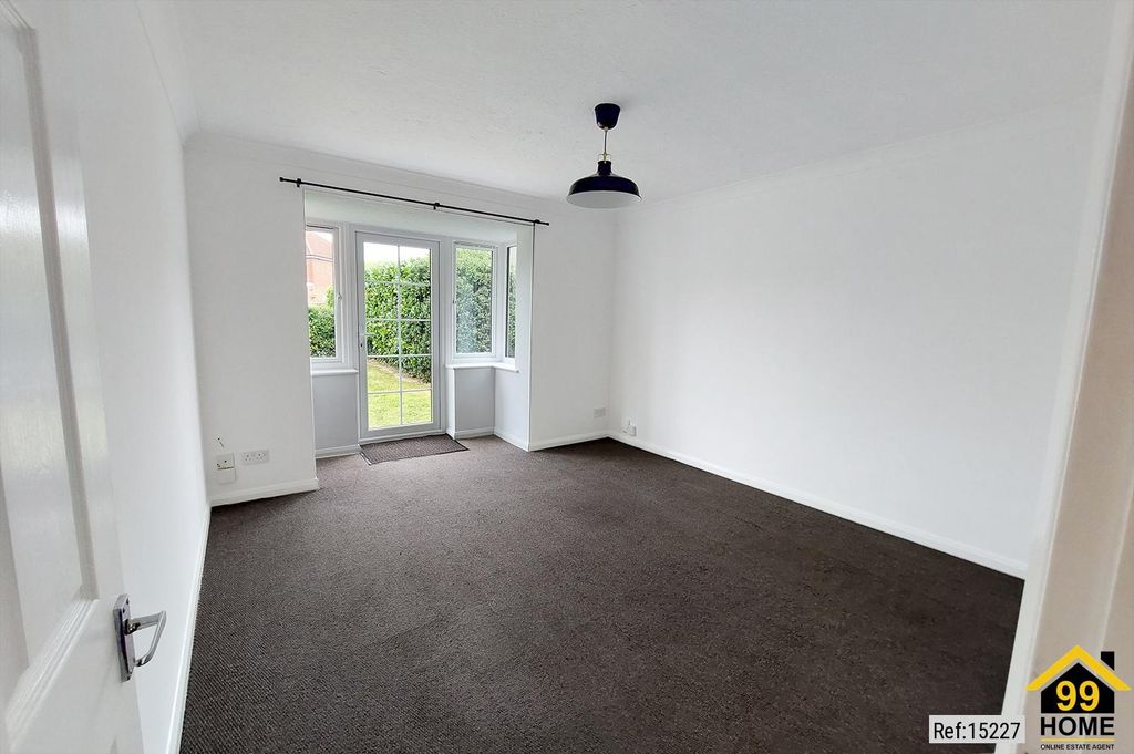 Property photo 3 of 17 Photo 2