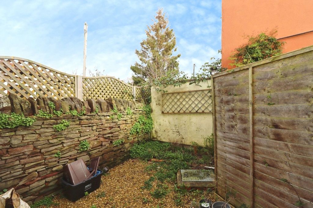 Property photo 2 of 6 Pbox-Img.Jpg