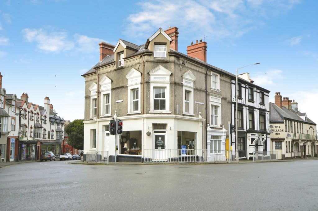 Property photo 1 of 20 Pbox-Img.Jpg