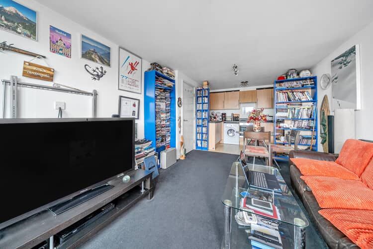 Property photo 3 of 14