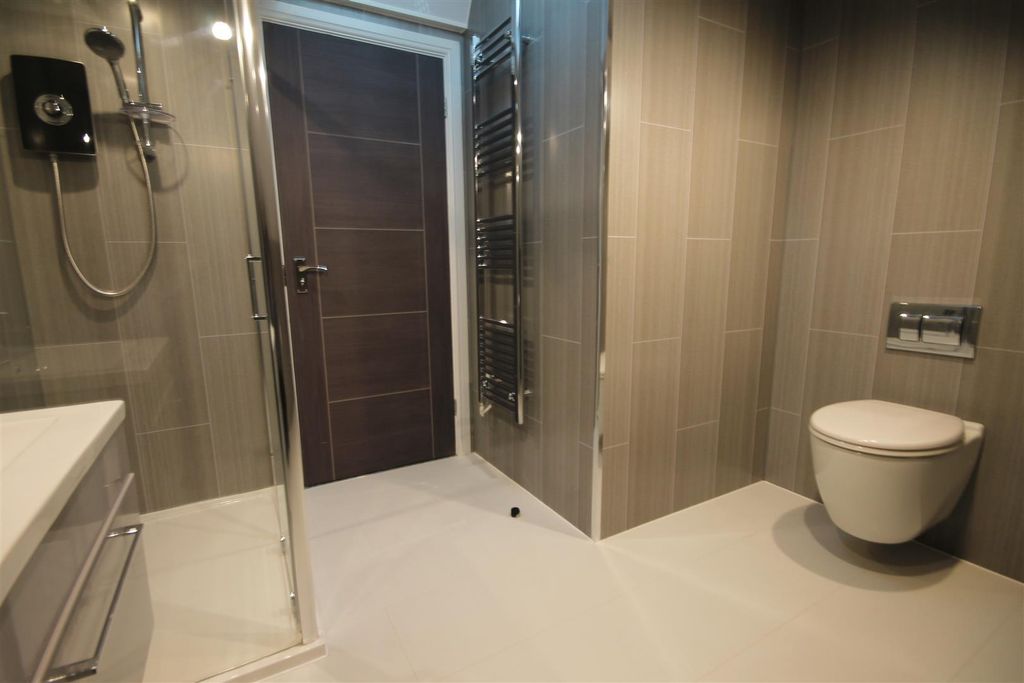 Property photo 3 of 8 6.Jpg