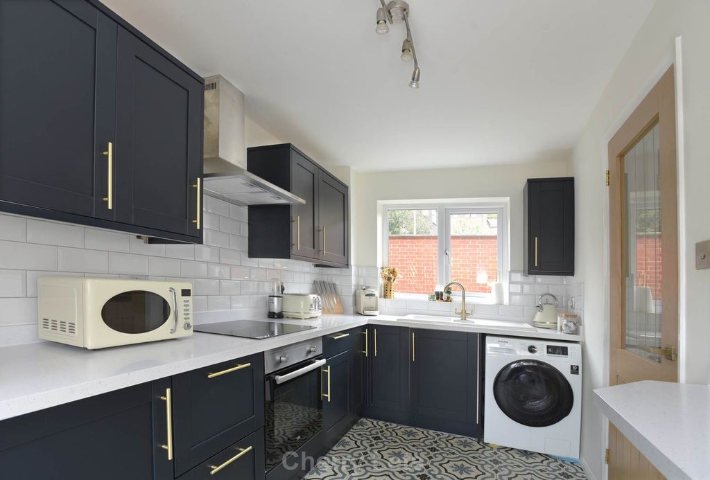 Property photo 2 of 12